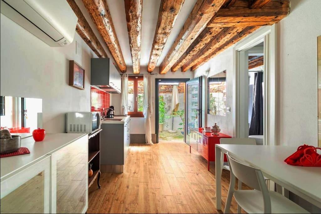 Ca 3 Leoni - Romantic House In The Heart Of Venedig Exteriör bild